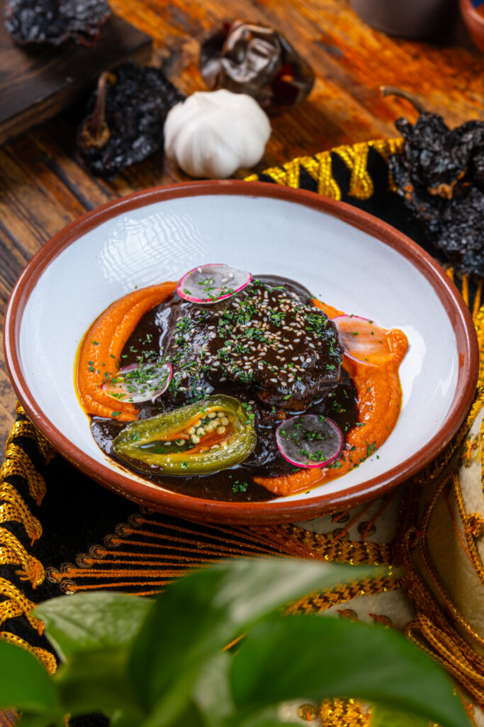 CACHETES DE RES & MOLE CHICHILO