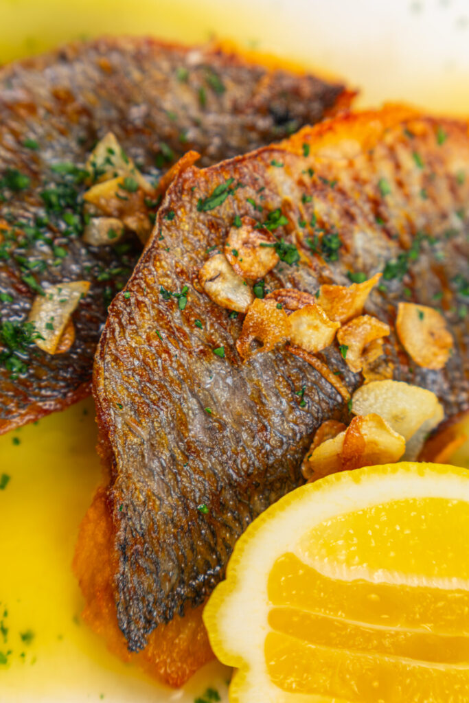 PESCADO A LA MANTEQUILLA